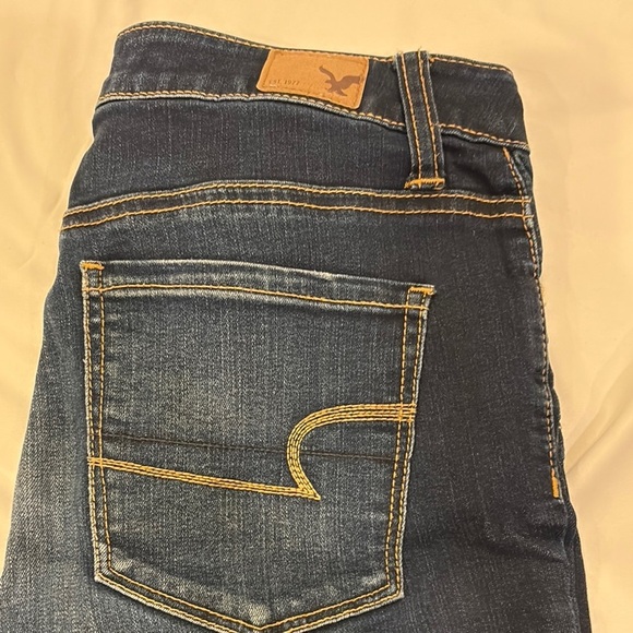 American Eagle Women's Dark Blue Jeans - Picture 2 of 5